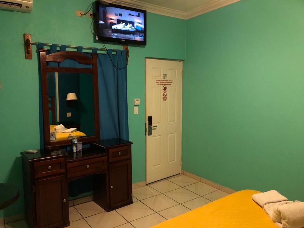 Hotel Paraiso Del Valle Ciudad Constitucion Luaran gambar